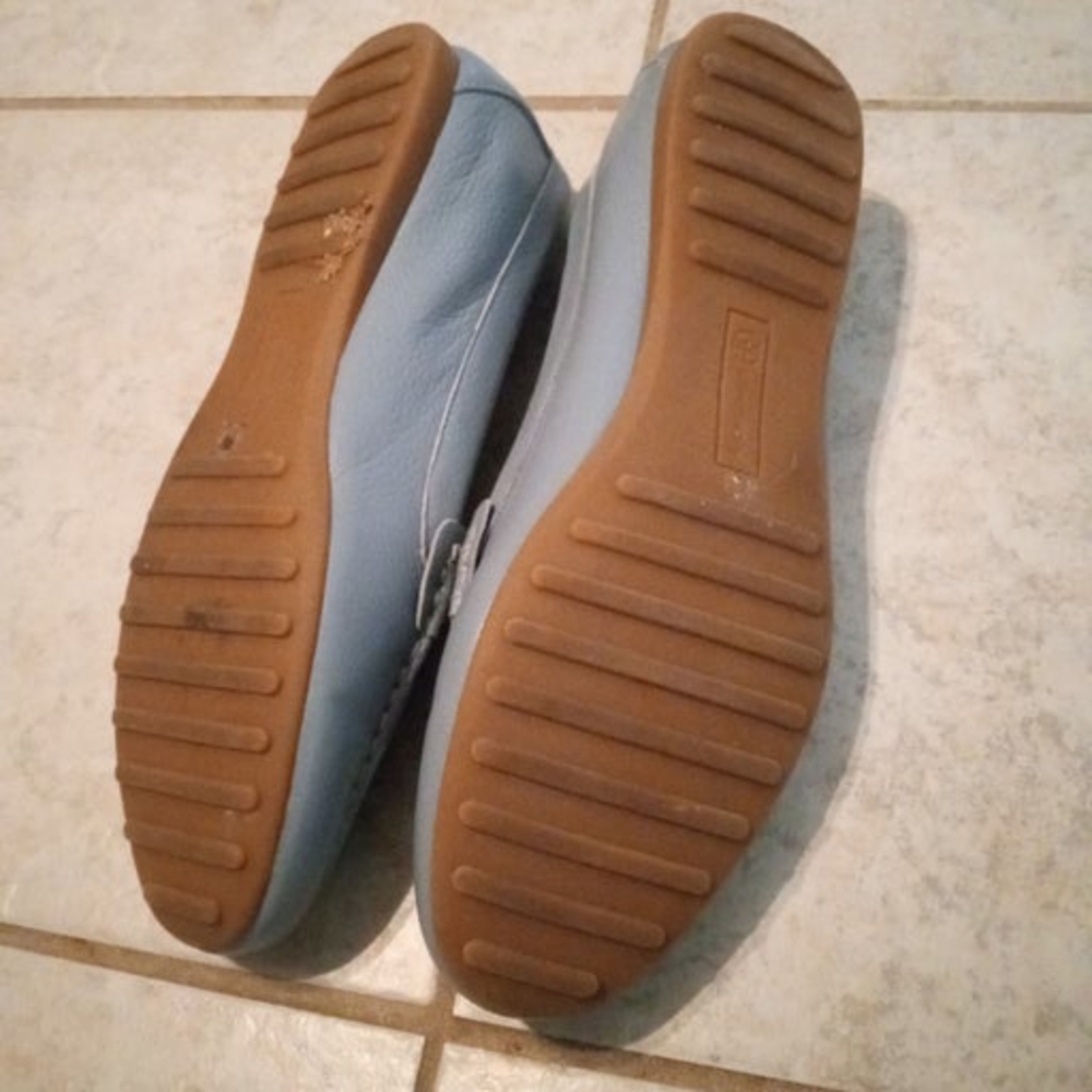 Shoes - Picture 10 of 14